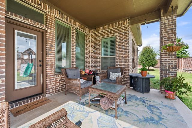 2741 Thornhill Lane, Mansfield, TX 76084