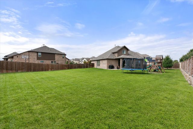 2741 Thornhill Lane, Mansfield, TX 76084