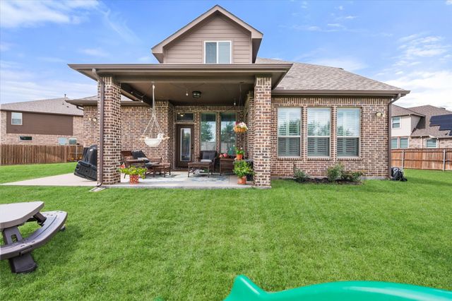 2741 Thornhill Lane, Mansfield, TX 76084