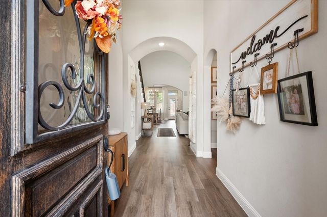 2741 Thornhill Lane, Mansfield, TX 76084
