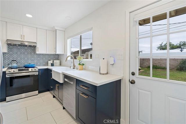 8347 Katherine Avenue, Panorama City, CA 91402