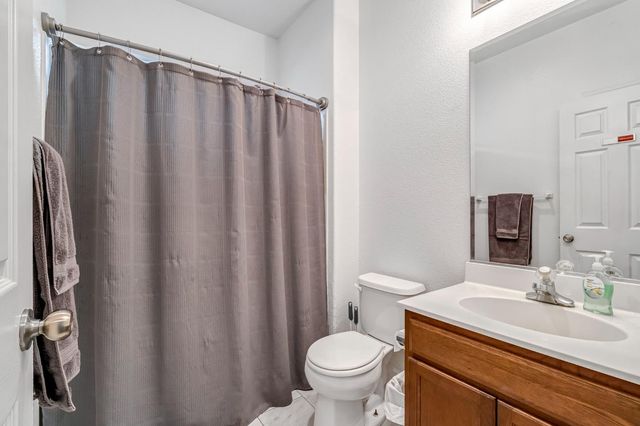 2430 S Hayston Avenue, Fresno, CA 93725