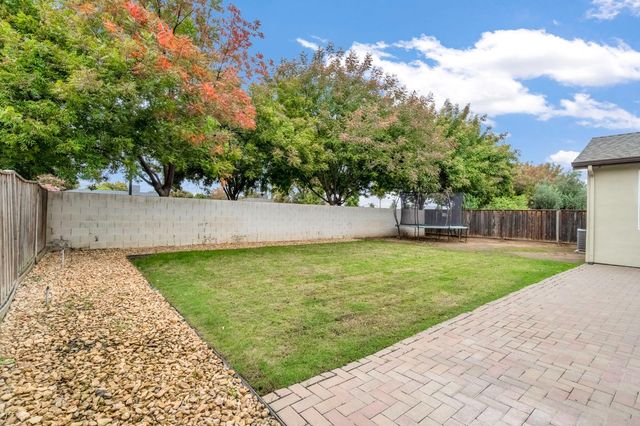 2430 S Hayston Avenue, Fresno, CA 93725