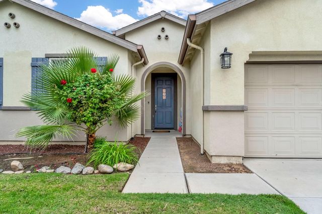 2430 S Hayston Avenue, Fresno, CA 93725