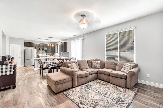 2430 S Hayston Avenue, Fresno, CA 93725