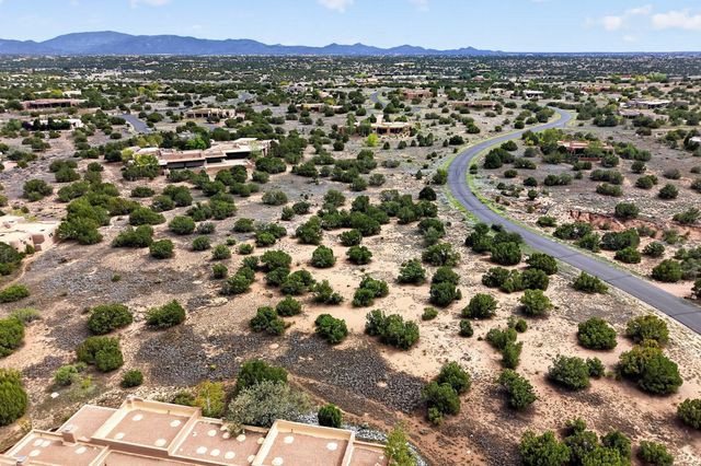 43 Thundercloud, Santa Fe, NM 87506