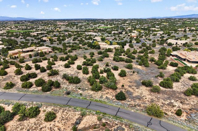 43 Thundercloud, Santa Fe, NM 87506