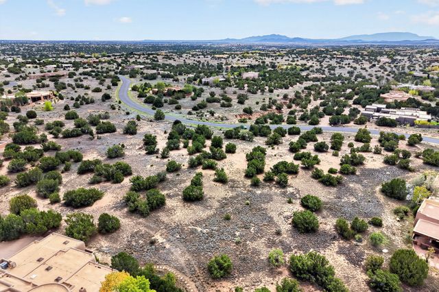 43 Thundercloud, Santa Fe, NM 87506