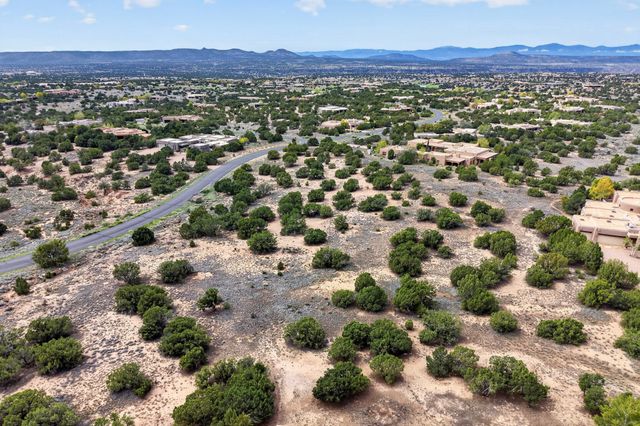 43 Thundercloud, Santa Fe, NM 87506