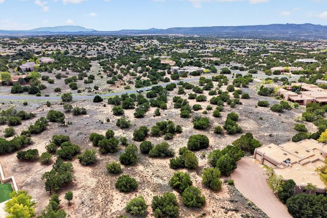 43 Thundercloud, Santa Fe, NM 87506