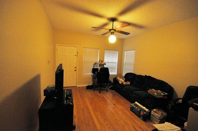 2216 San Gabriel ST 203, Austin, TX 78705