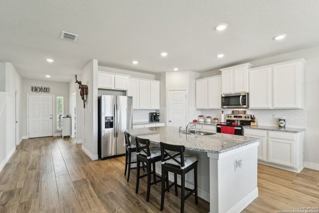 402 Devnet, Cibolo, TX 78108