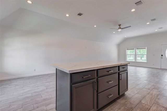 9811 Kerr Street, Houston, TX 77029