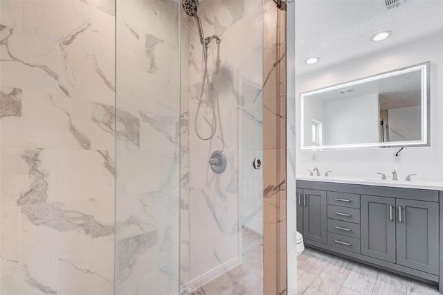 9811 Kerr Street, Houston, TX 77029