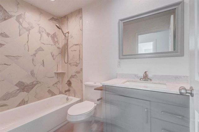 9811 Kerr Street, Houston, TX 77029