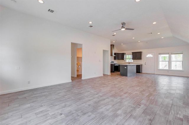 9811 Kerr Street, Houston, TX 77029