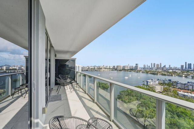 16385 Biscayne Blvd 2516, North Miami Beach, FL 33160