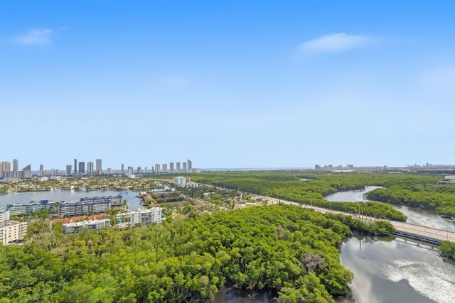 16385 Biscayne Blvd 2516, North Miami Beach, FL 33160