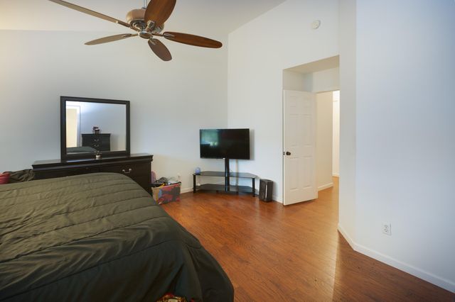 518 Holiday Drive, Summerville, SC 29483