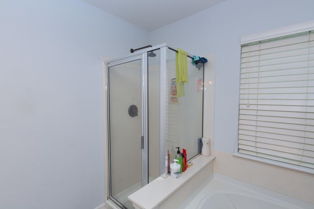 518 Holiday Drive, Summerville, SC 29483