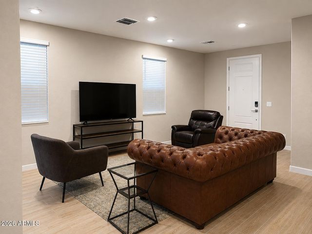 21007 N 58TH Place, Phoenix, AZ 85054
