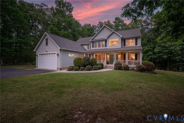 381 Shorewood Dr, Louisa, VA 23117