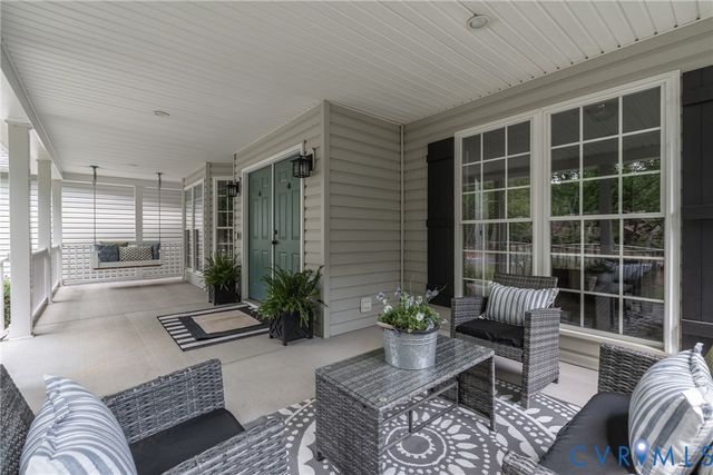 381 Shorewood Dr, Louisa, VA 23117