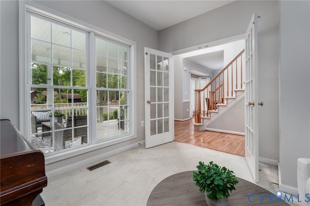 381 Shorewood Dr, Louisa, VA 23117