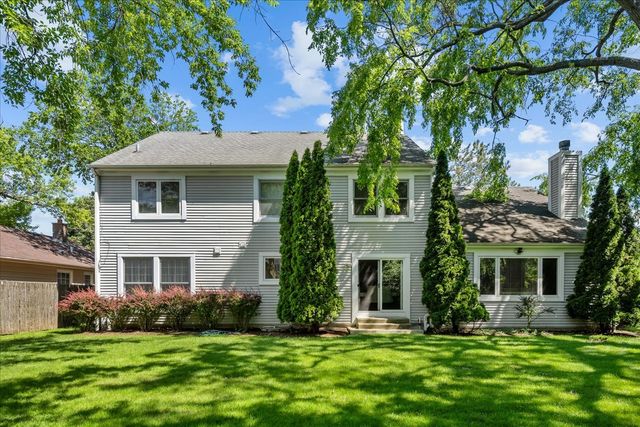 542 Wayland Avenue, Kenilworth, IL 60043
