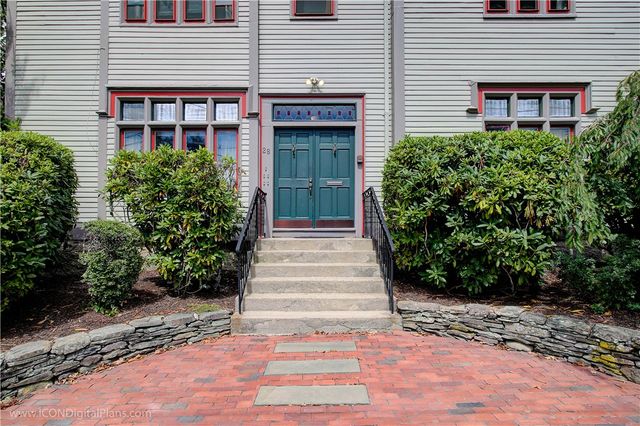 28 Narragansett Avenue 1, Newport, RI 02840