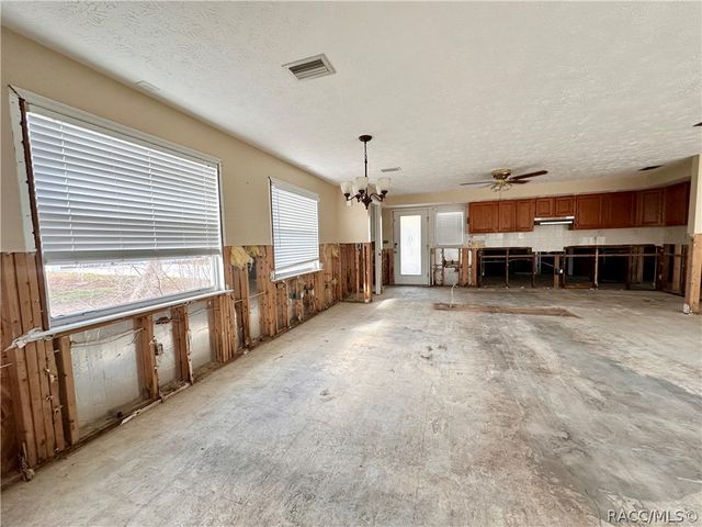 11451 W Pope Court, Homosassa, FL 34448