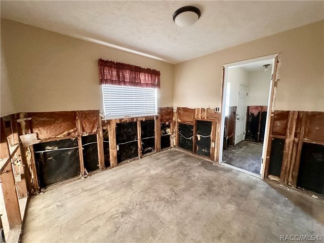 11451 W Pope Court, Homosassa, FL 34448