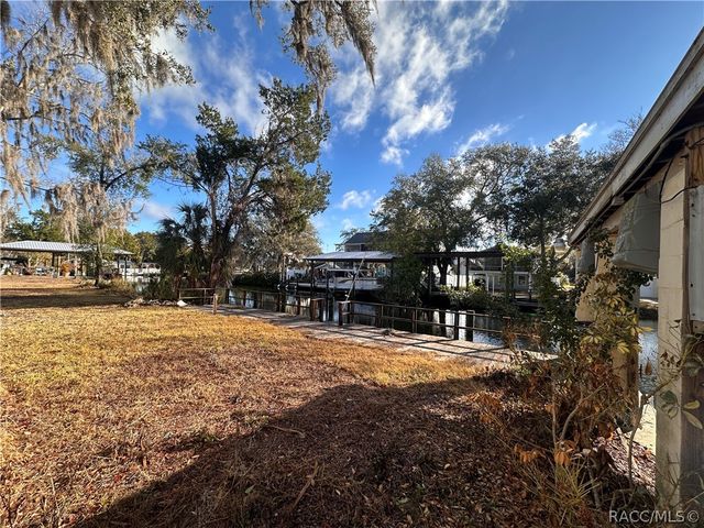 11451 W Pope Court, Homosassa, FL 34448
