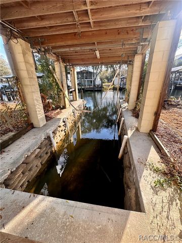 11451 W Pope Court, Homosassa, FL 34448