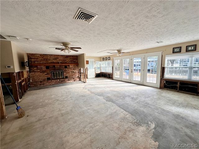 11451 W Pope Court, Homosassa, FL 34448