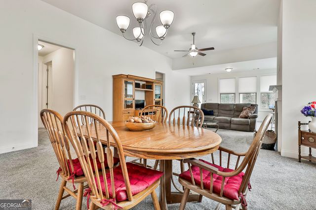 541 Hazelnut Drive, Peachtree City, GA 30269