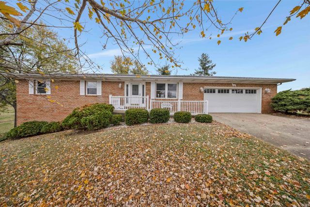 9330 Eastlake Drive, Wadesville, IN 47638