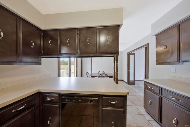 9330 Eastlake Drive, Wadesville, IN 47638