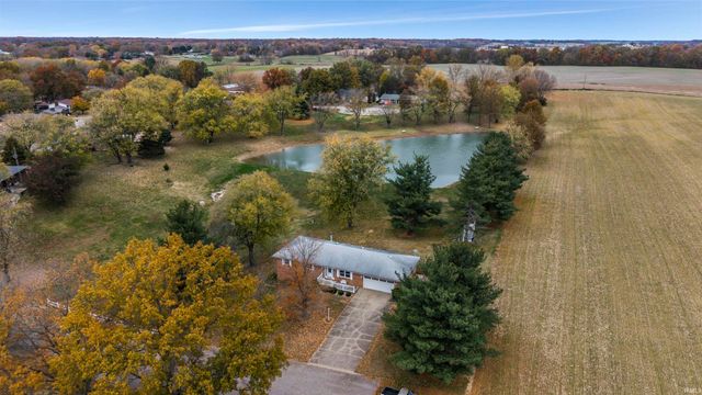 9330 Eastlake Drive, Wadesville, IN 47638