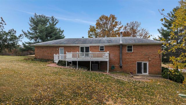 9330 Eastlake Drive, Wadesville, IN 47638