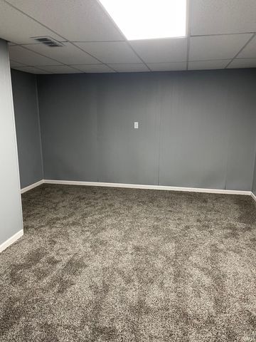 9330 Eastlake Drive, Wadesville, IN 47638