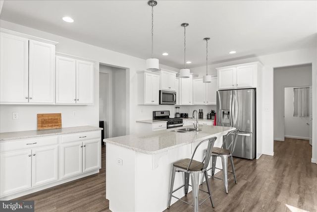 407 PEGGY LN, New Freedom, PA 17349