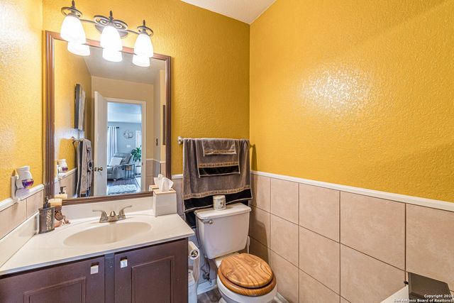 18 SULFUR CYN, San Antonio, TX 78247