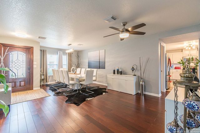 18 SULFUR CYN, San Antonio, TX 78247