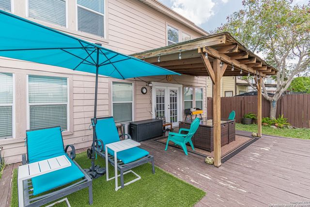 18 SULFUR CYN, San Antonio, TX 78247