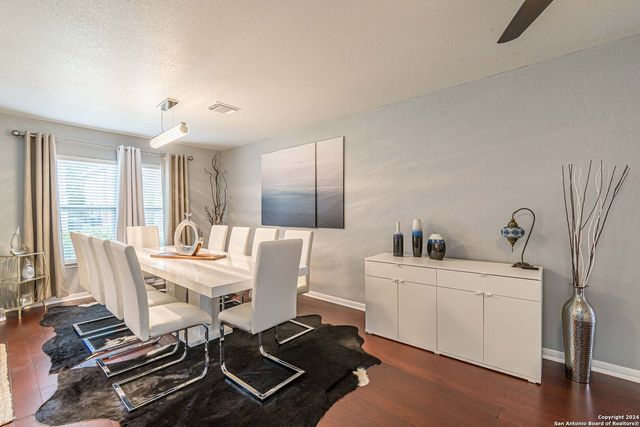 18 SULFUR CYN, San Antonio, TX 78247