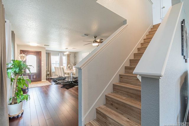 18 SULFUR CYN, San Antonio, TX 78247