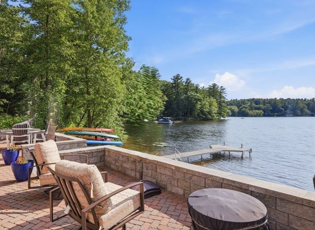 6 Weetamoo Way, Westford, MA 01886
