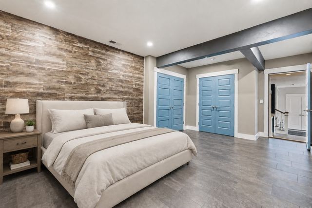 6 Weetamoo Way, Westford, MA 01886