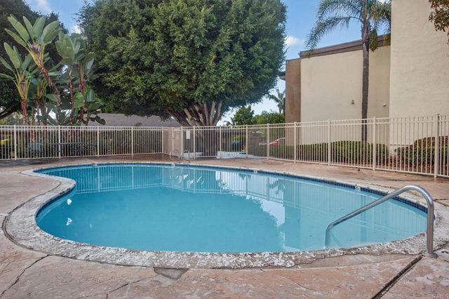 432 Edgehill Lane 73, Oceanside, CA 92054